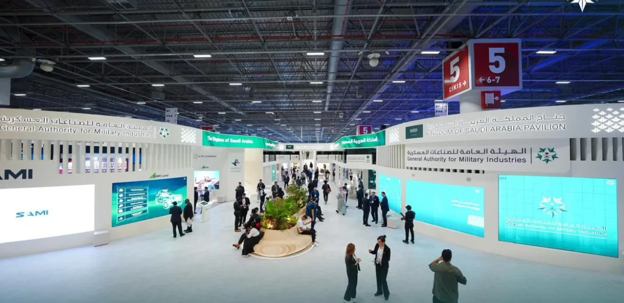 الجناح السعودي يختتم مشاركته في "آيدف 2025" بمكتسبات استراتيجية تمكّن الصناعات العسكرية